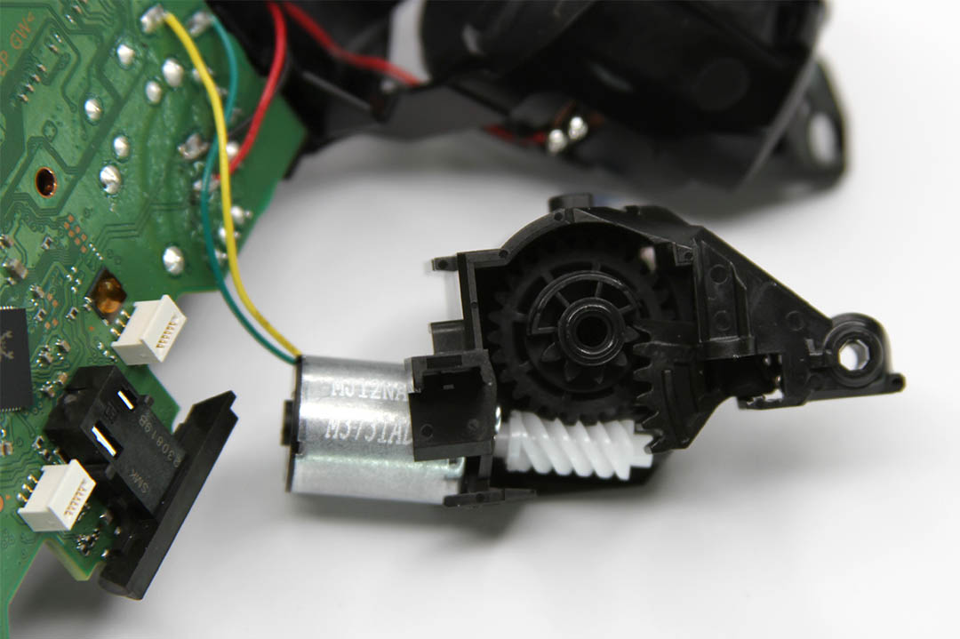 Close up of the revised adaptive trigger mechanism for the BDM-040