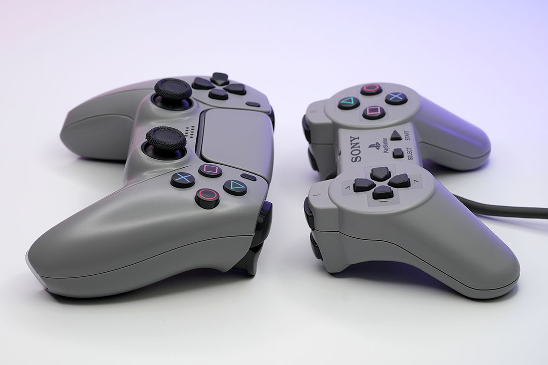 1080-R NA 30th Anniversary Original Gray PS5 Controller